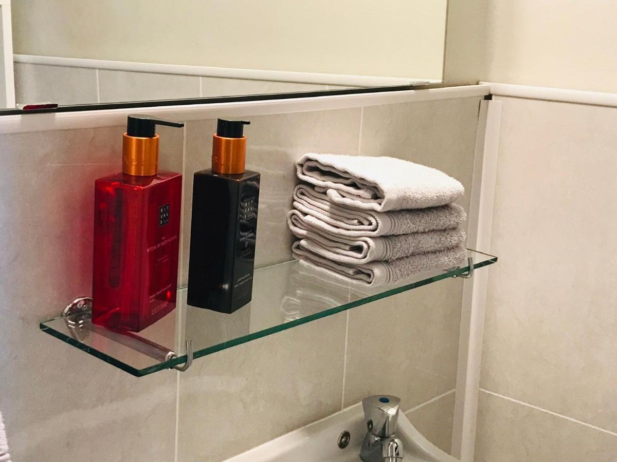 Ruim Appartement Met Zeezicht 布兰肯贝赫 外观 照片